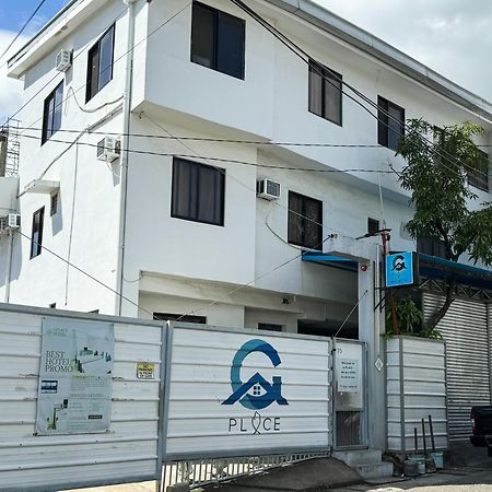 Gplace Hotel Cebu Екстер'єр фото