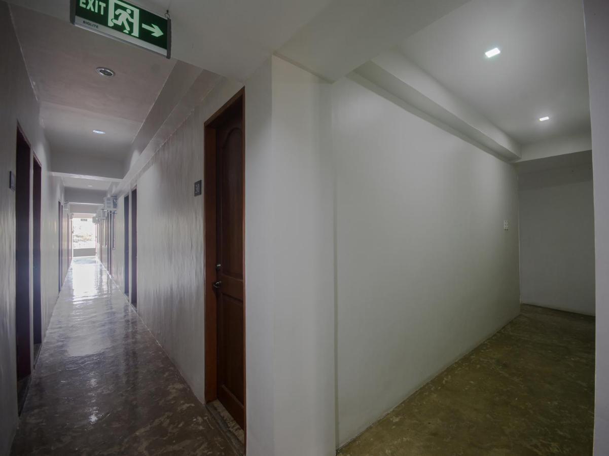 Gplace Hotel Cebu Екстер'єр фото