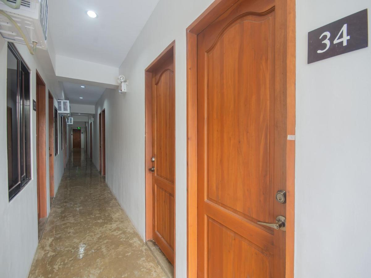 Gplace Hotel Cebu Екстер'єр фото
