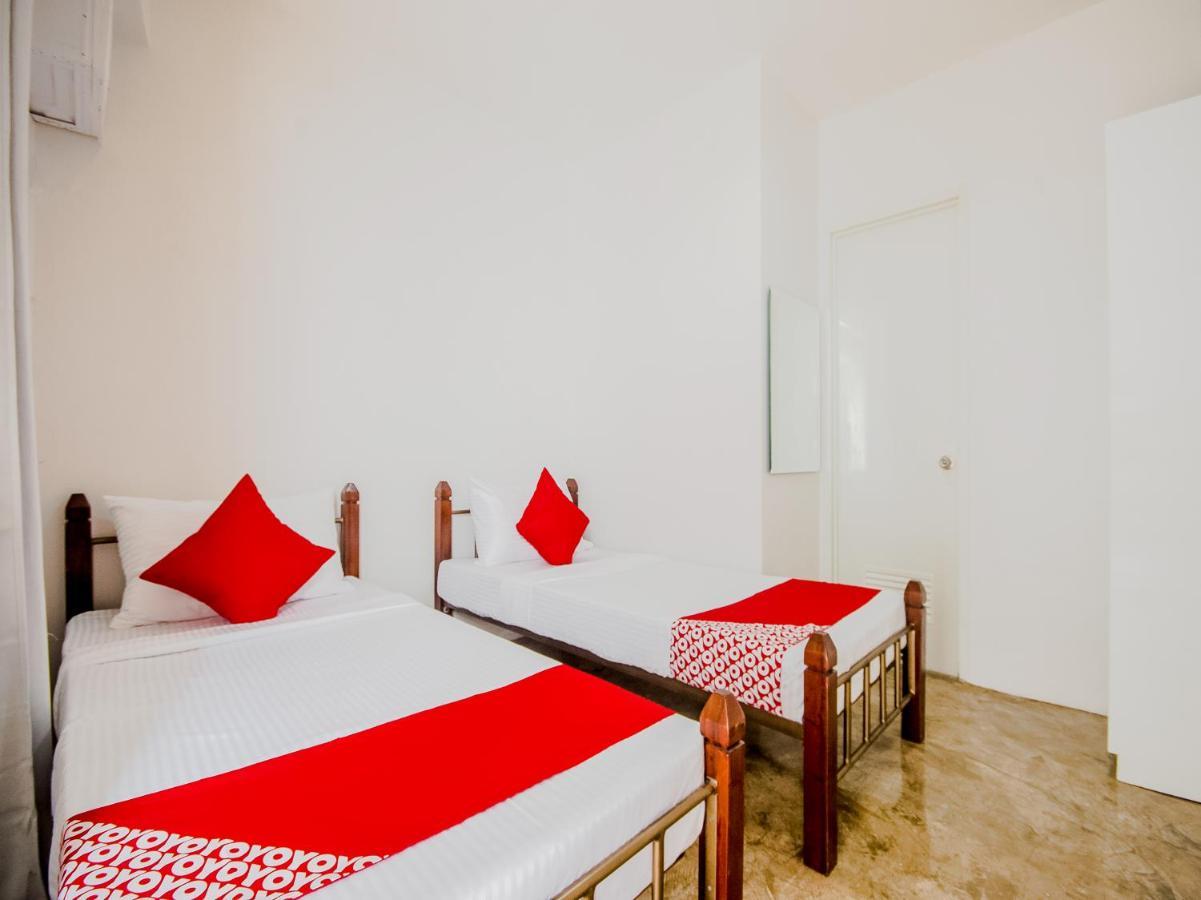 Gplace Hotel Cebu Екстер'єр фото