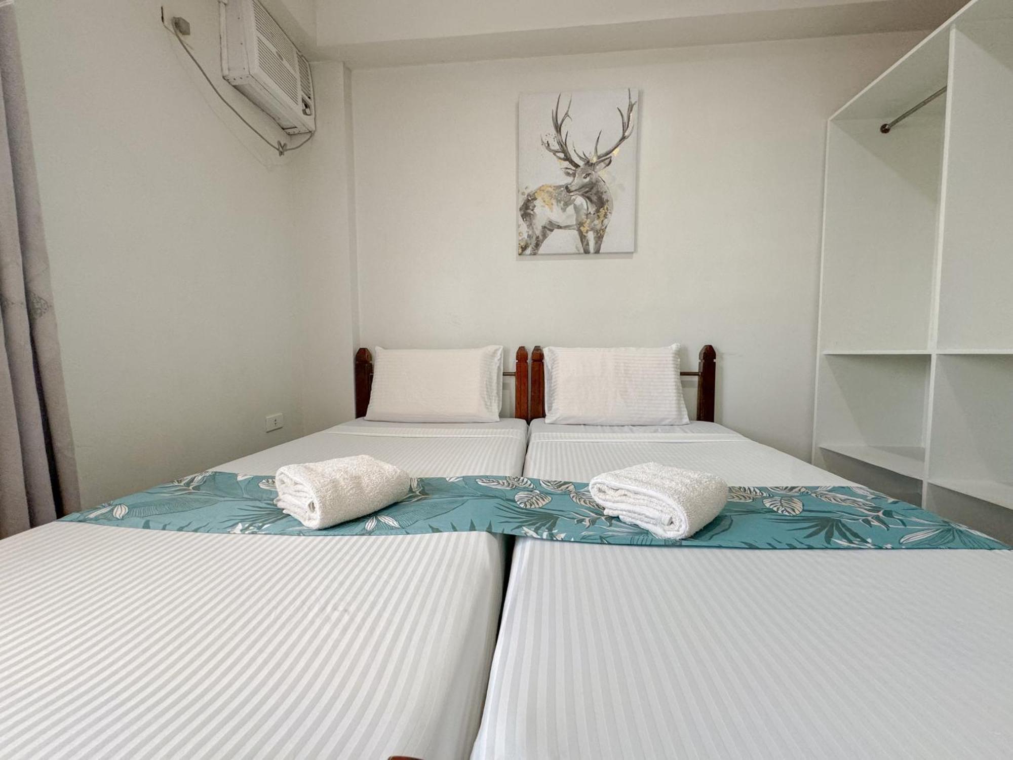 Gplace Hotel Cebu Екстер'єр фото